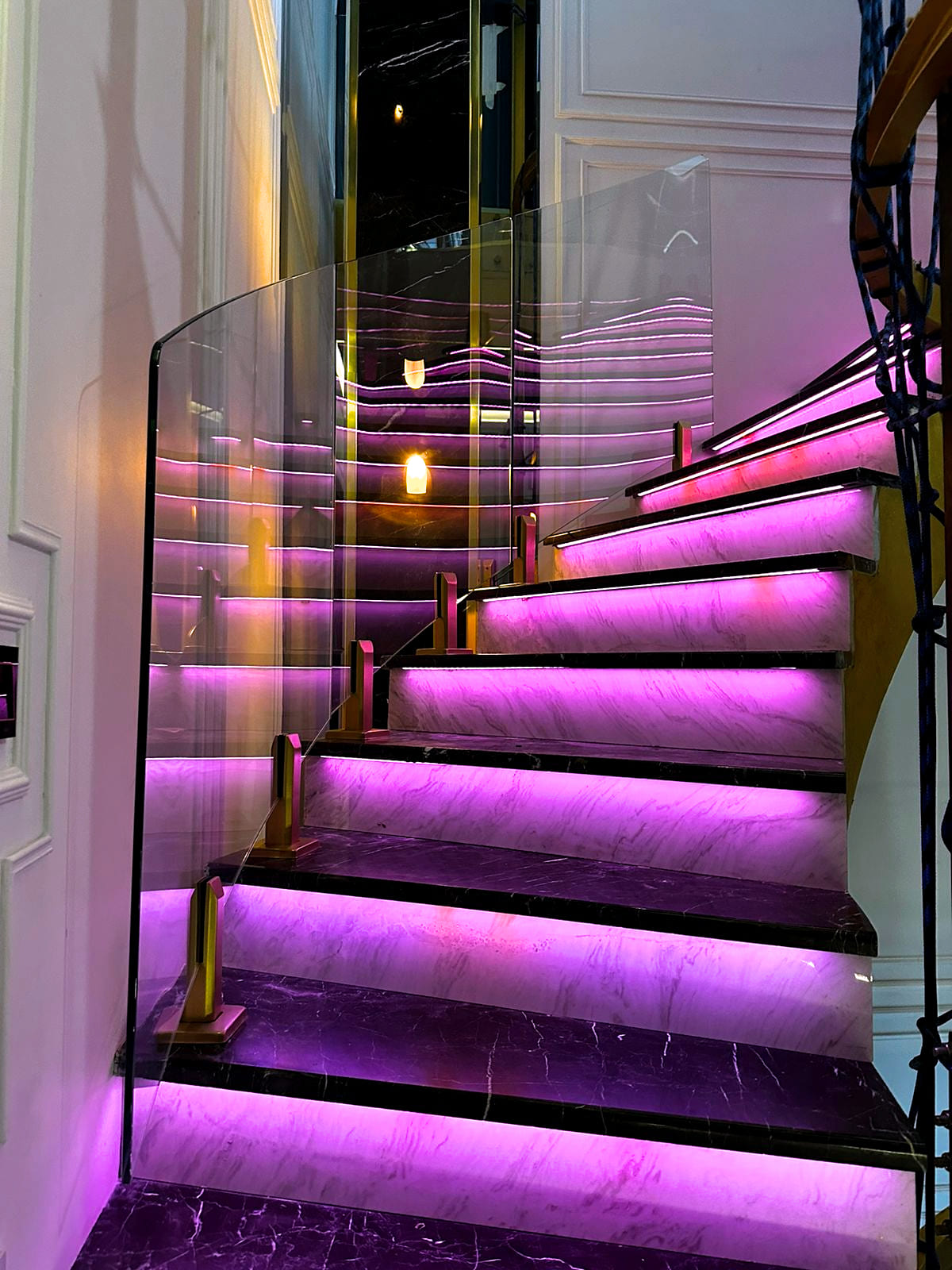 Радиусное ограждение лестницы